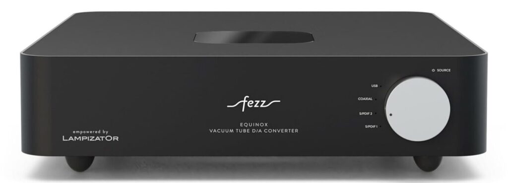 DAC Fezz Audio Equinox, façade en aluminium poli avec logo Lampizator.