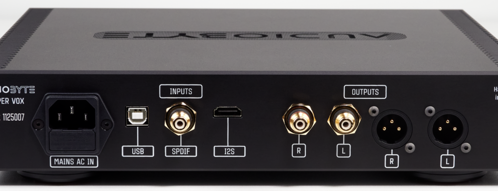 Connectique arrière DAC Audiobyte SuperVOX entrées I2S XLR RCA et USB