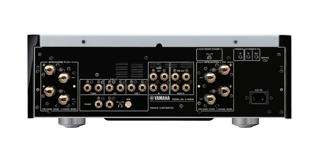 Amplificateur intégré Yamaha A-S1200 – Design classique, performance audiophile et musicalité naturelle