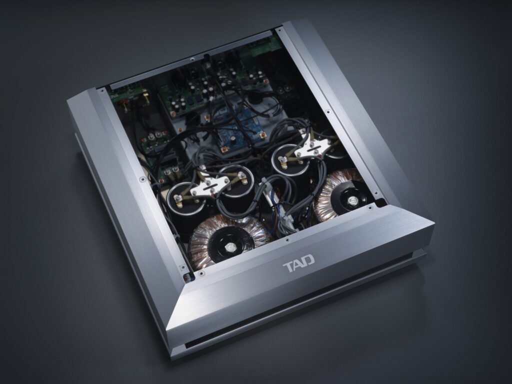 Architecture interne TAD-D1000TX – DAC et alimentation linéaire
