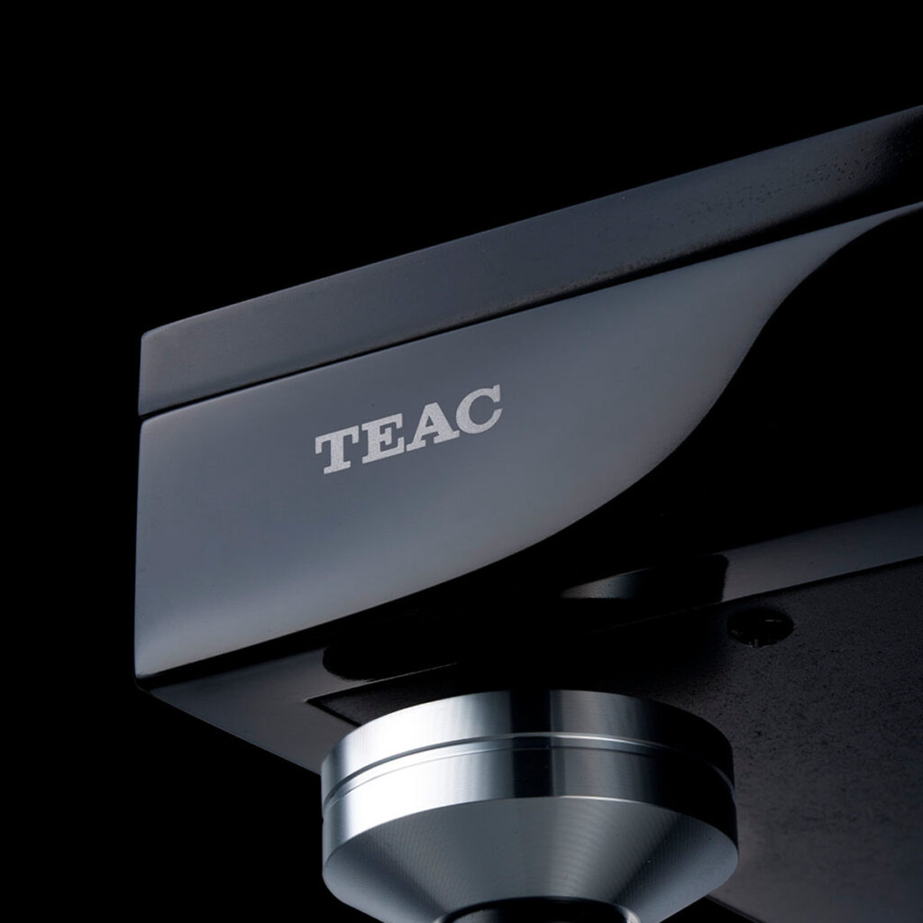 Platine vinyle TEAC TN-5BB face avant
