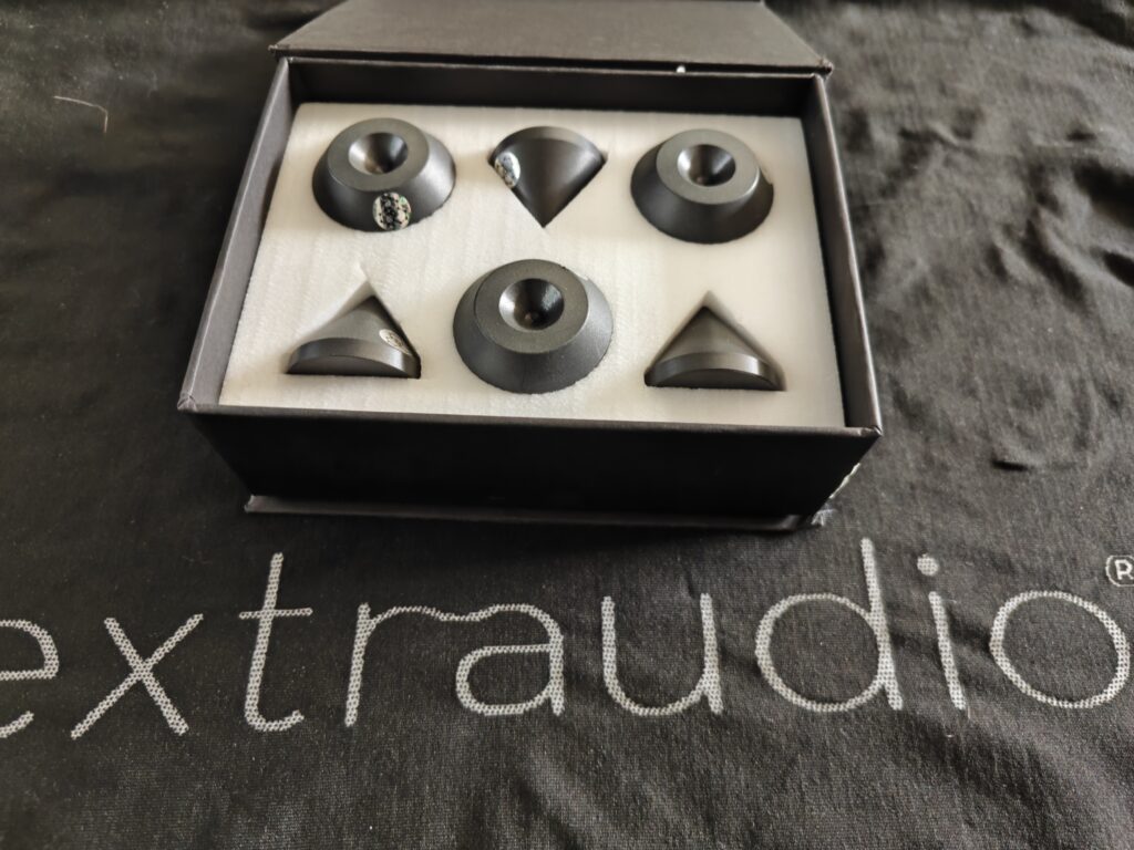 Pointes de découplage Graphite Audio IC-35 Premium – boîte de 3 pointes audiophiles haut de gamme en parfait état, comme neuves.