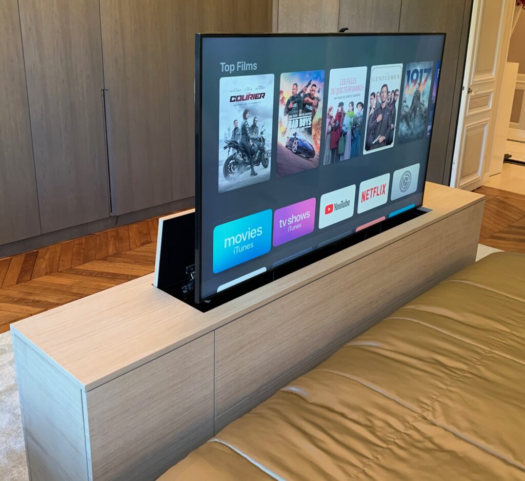 Support pour vidéoprojecteur haut de gamme fixe, motorisé ou encastrable, installation personnalisée par SON HD SALON PRIVÉ