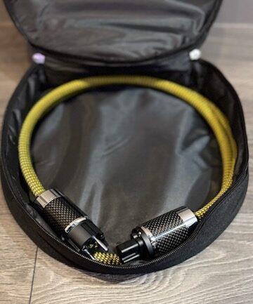 Câble secteur HX Ultimate Cuivre Argent – câble audiophile haut de gamme fabriqué en Suisse pour une restitution sonore exceptionnelle