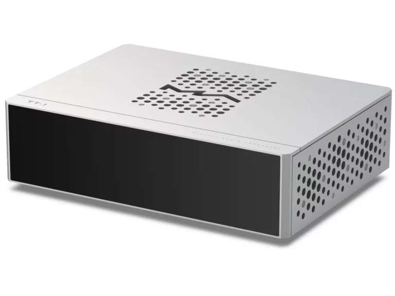Lecteur réseau Matrix Audio TT1 avec écran tactile couleur 3,5 pouces et châssis aluminium argent