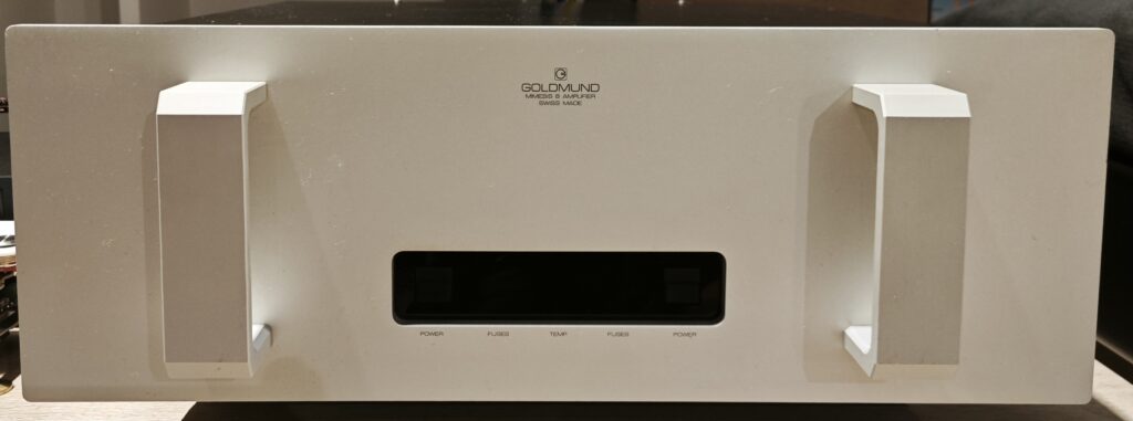 Amplificateur de puissance Goldmund Mimesis 8 haut de gamme sur SON HD SALON PRIVÉ
