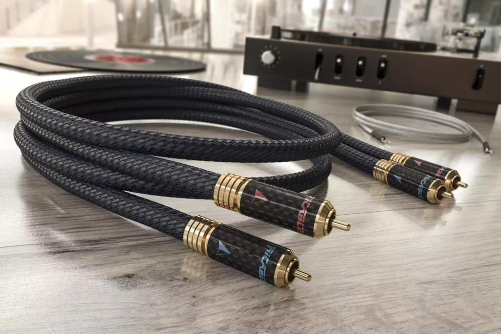 Câble Ricable série INVICTUS. Câble analogique Phono trés haut de gamme pour la hifi.