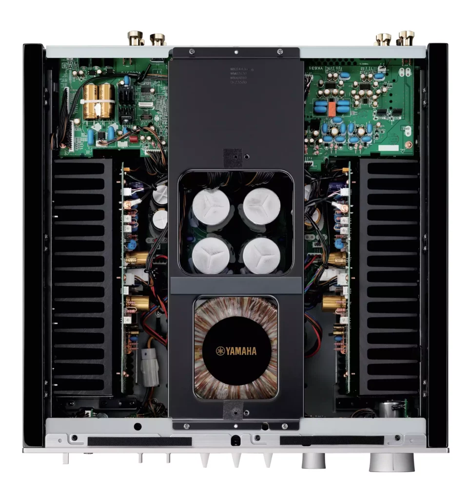 Amplificateur intégré Yamaha A-S1200 – Design classique, performance audiophile et musicalité naturelle