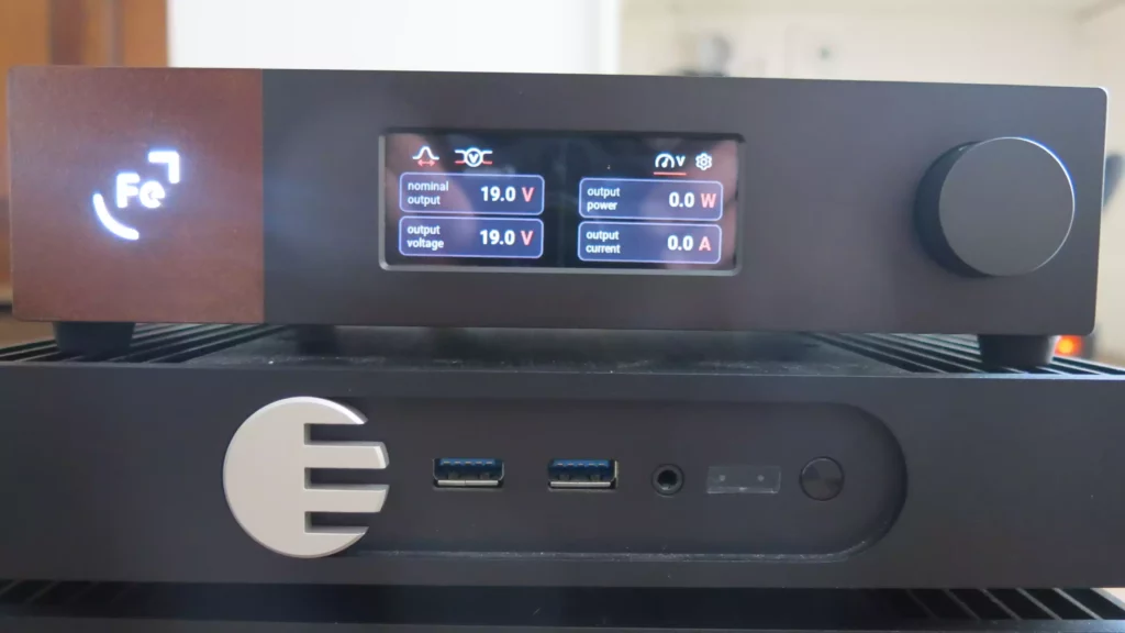 Alimentation linéaire Ferrum Hypsos avec câble spécial pour DAC, préampli et streamer audiophile