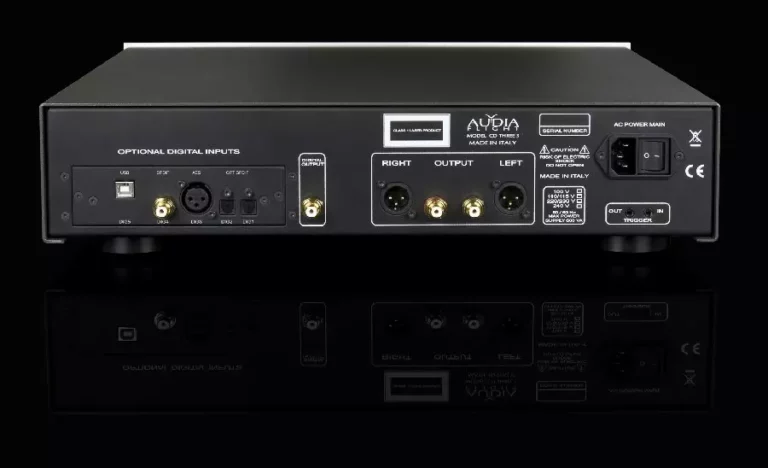 Audia Flight FL CD Three S face arrière connectique