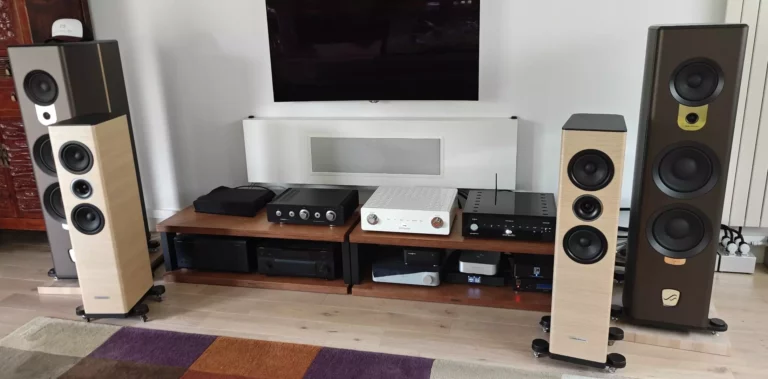 Paire d’enceintes Audio Solutions Overture 0303F en finition Chêne clair