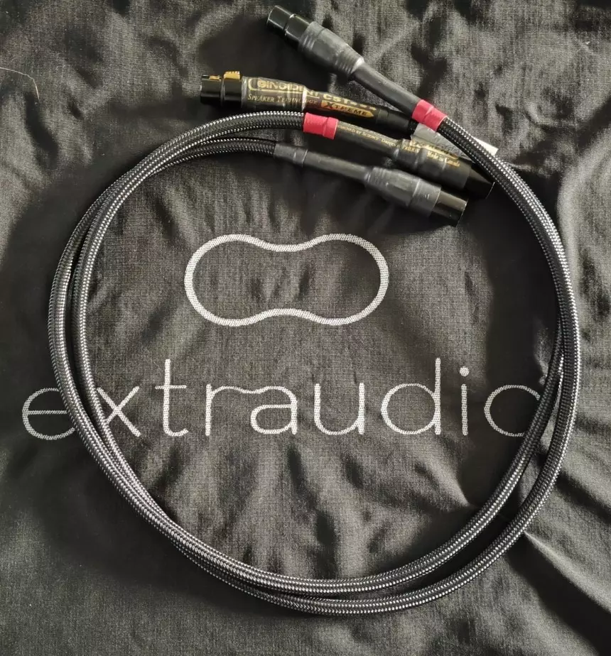 Câbles XLR Coincident Série Spéciale 100 Paires Shotgun – câbles de modulation audiophiles haut de gamme en édition limitée.