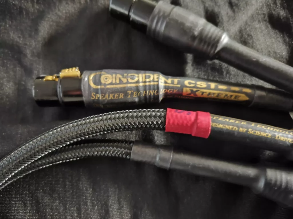 Câbles XLR Coincident Série Spéciale 100 Paires Shotgun – câbles de modulation audiophiles haut de gamme en édition limitée.