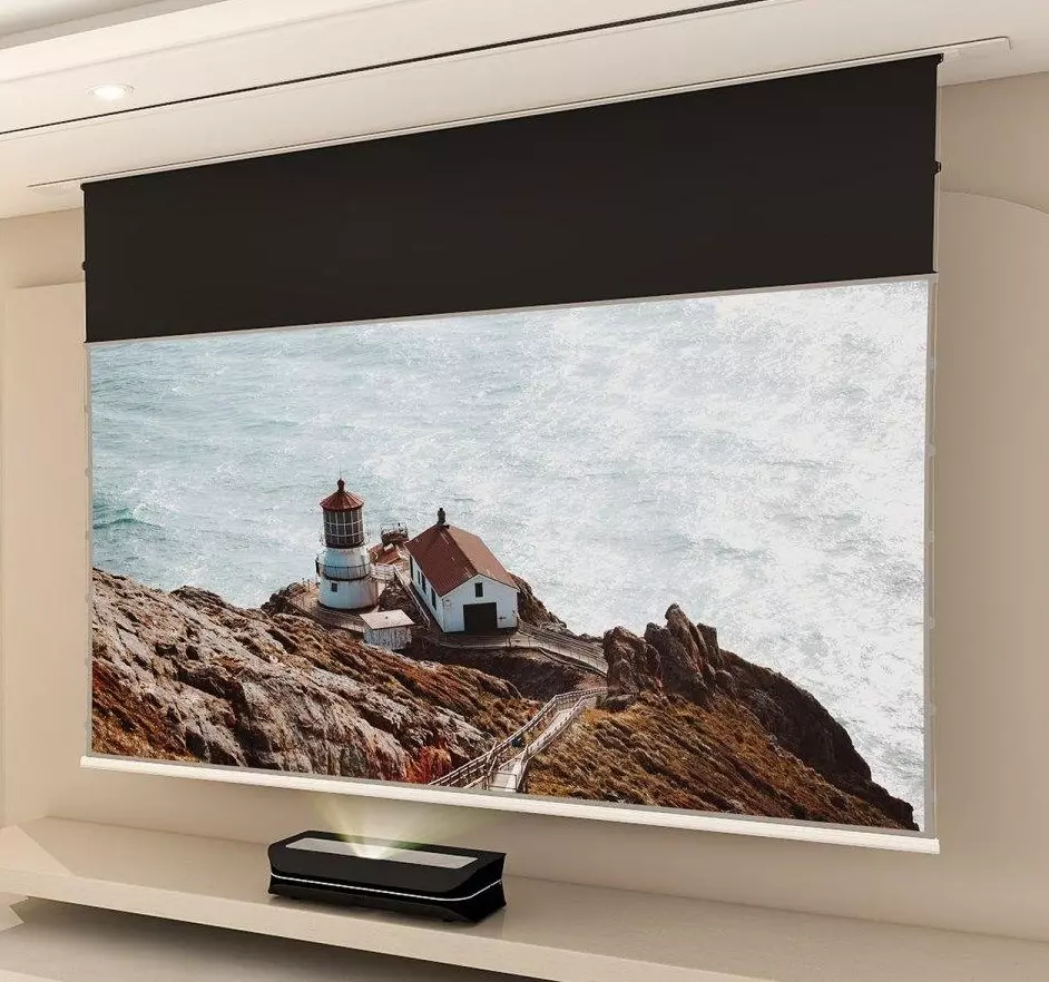 Écran pour projecteur UST, toile technique à réflexion dirigée pour image lumineuse et précise.