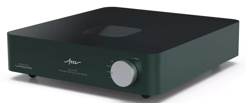 Profil du DAC Fezz Audio Equinox vert montrant la trappe coulissante d'accès au tube ECC82.