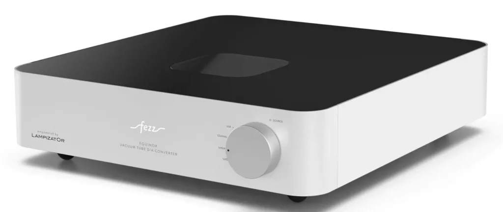 Profil du DAC Fezz Audio Equinox blanc montrant la trappe coulissante d'accès au tube ECC82.