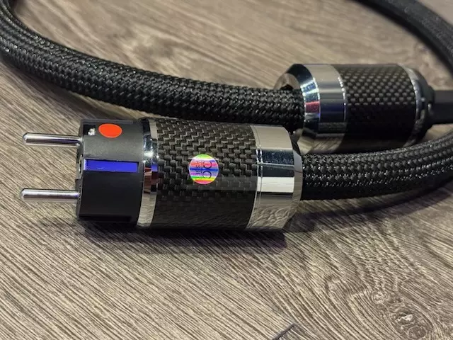 Câble secteur HIFI Artisanal fabriqué en Suisse - HX Power Référence