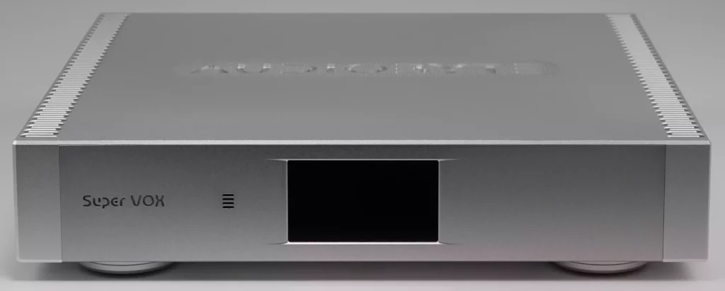 Convertisseur DAC Audiobyte SuperVOX en aluminium monobloc finition argent.