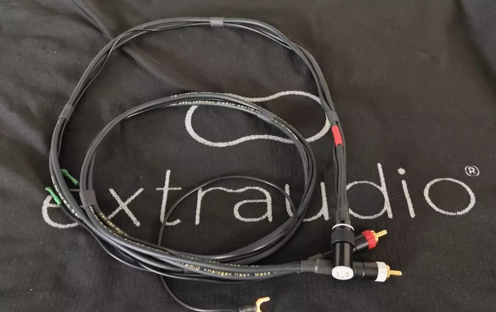 Câbles RCA haute fidélité Van Den Hul D 501 Silver Hybrid – Paire TAC vers RCA 1m, câbles audio hi-fi premium pour platine vinyle, DAC et amplificateur