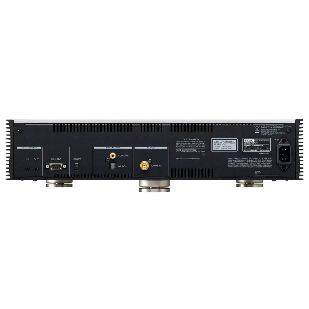 Panneau arrière du transport CD TEAC VRDS-701T avec entrée horloge BNC 10MHz, sorties coaxiale et optique.