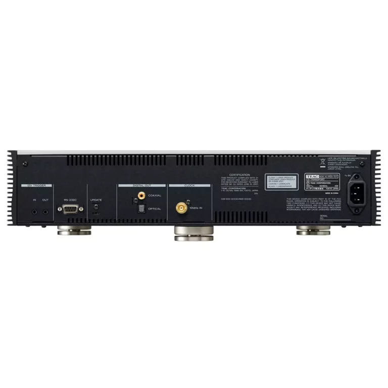 TEAC VRDS-701T face arrière avec sorties numériques et entrée horloge