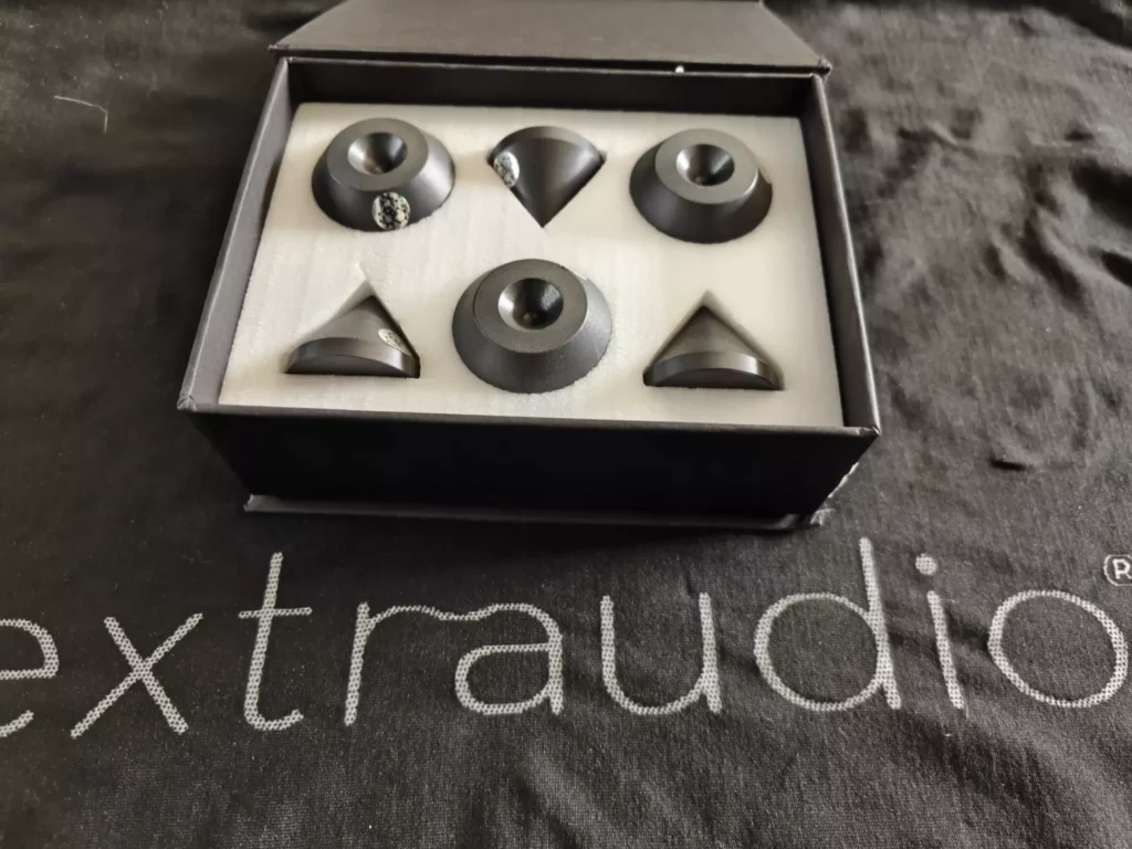 Pointes de découplage Graphite Audio IC-35 Premium – boîte de 3 pointes audiophiles haut de gamme en parfait état, comme neuves.
