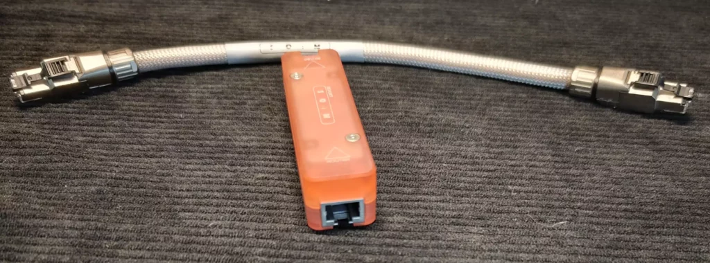 SOtM iSO-CAT7 filtre réseau Ethernet RJ45 audiophile avec son câble dCBL-CAT7u, ensemble complet